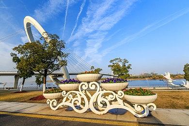 掌机畅玩！《寂静岭f》通过SteamDeck认证